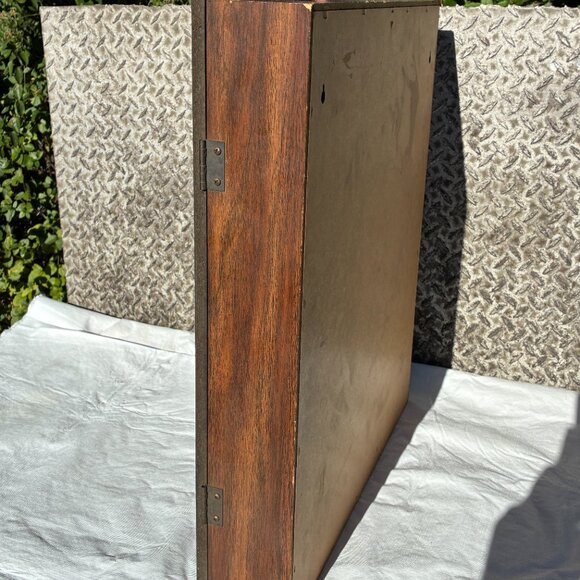 Coors Beer Wood Dartboard Wooden Cabinet Game Room Bar Pub Mancave - Picture 7 of 9